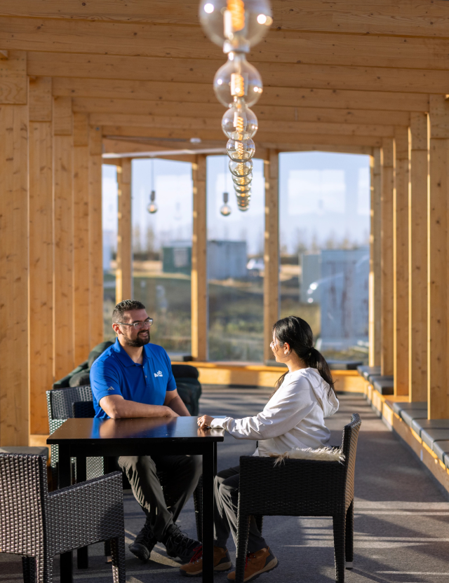 Tier 2_People_Office_Iceland_OAT_23-SL-1758953 PHO-00356 1